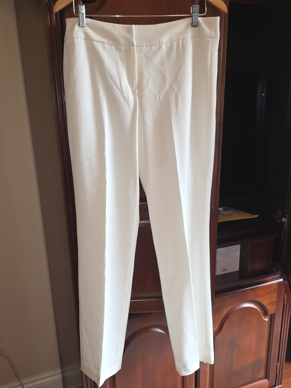 Larry Levine Straight Leg Pants in White 12